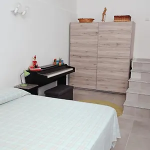 https://mini-loft-la-tana.hotelsalgherosardinia.com